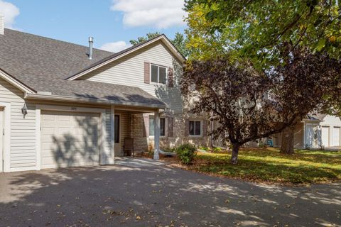 995 Greenhaven Drive 903 Vadnais Heights MN 55127