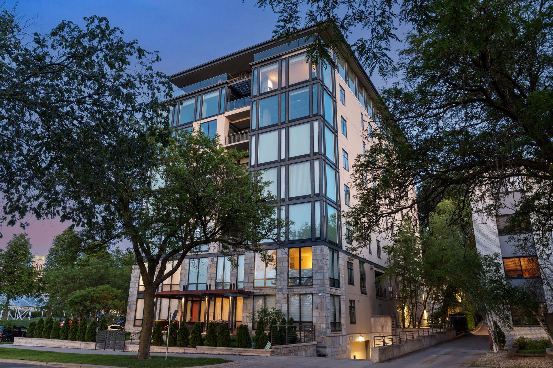 301 Kenwood Parkway 602