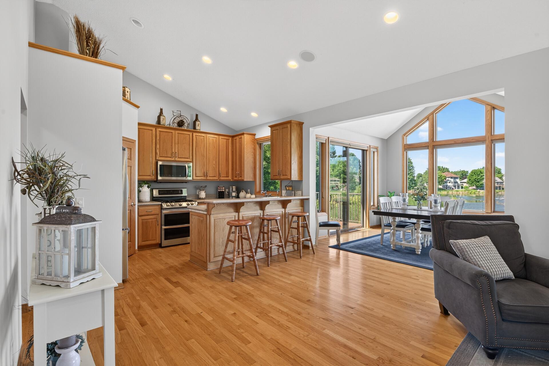 5608 105th Avenue N