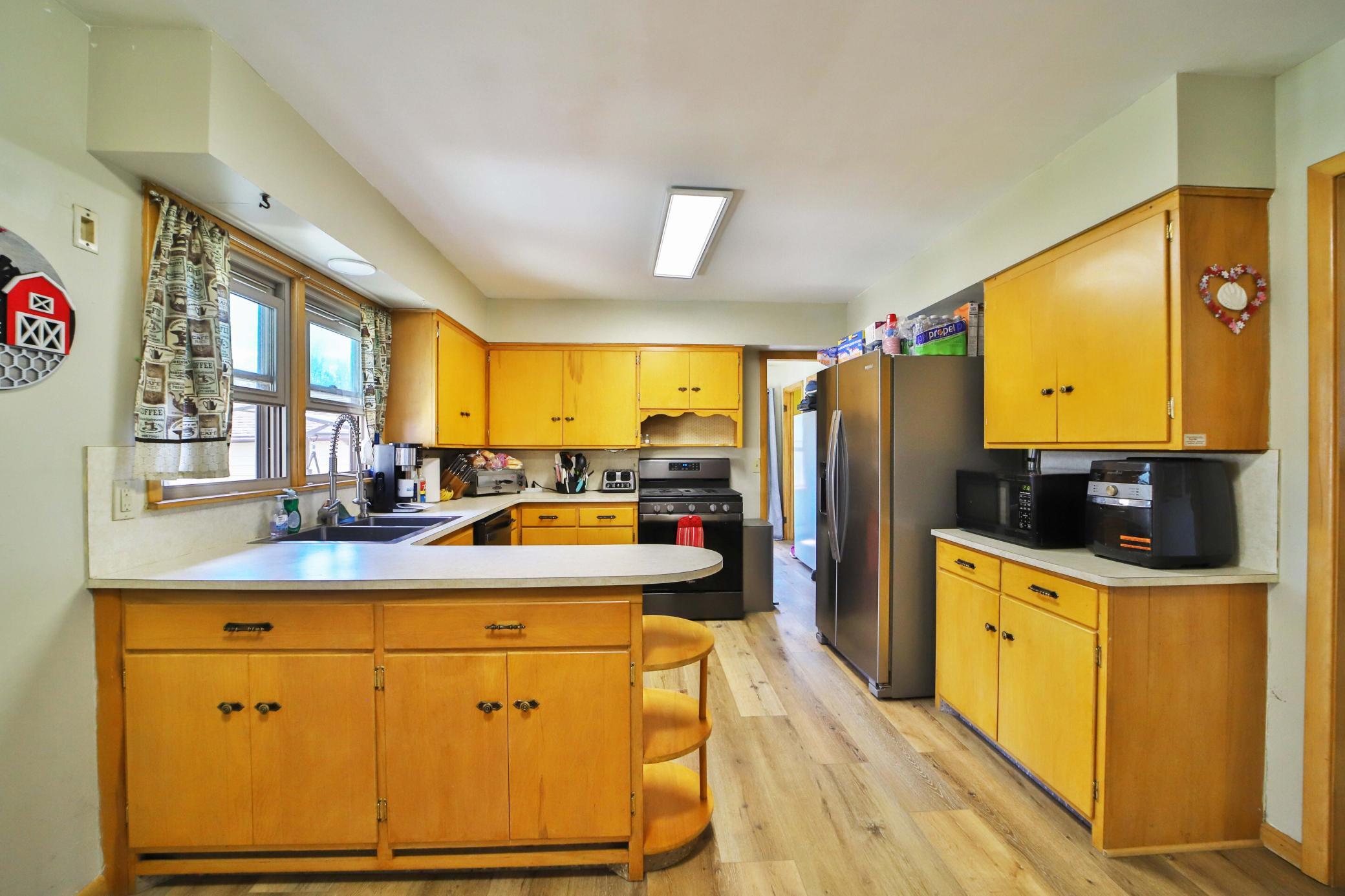 230 4th Avenue SE