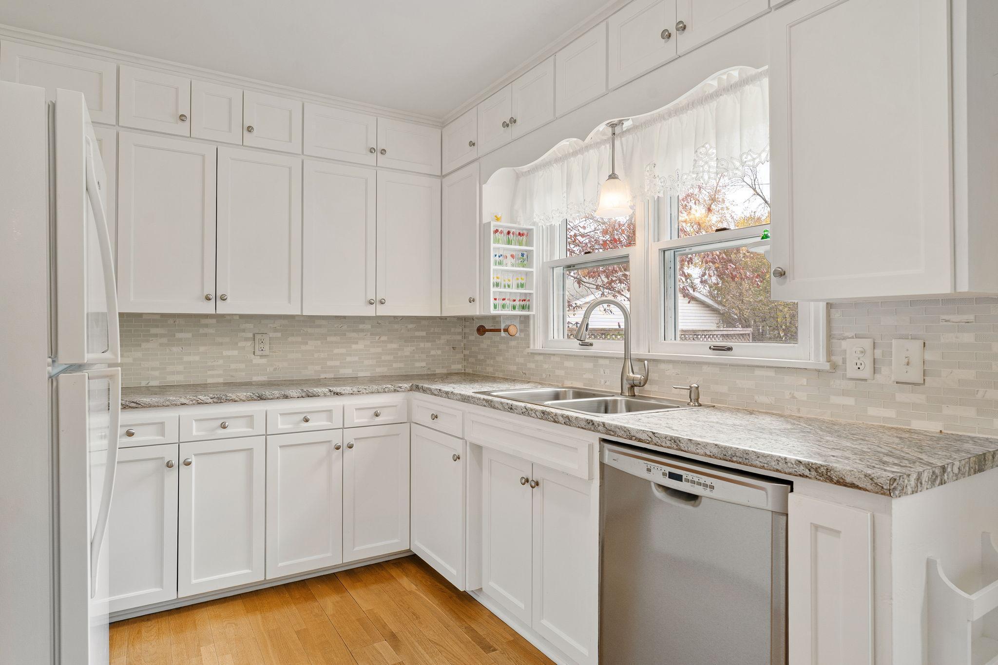 Owatonna, Minnesota 55060, United States, 3 Bedrooms Bedrooms, ,2 BathroomsBathrooms,Residential,Active,233584