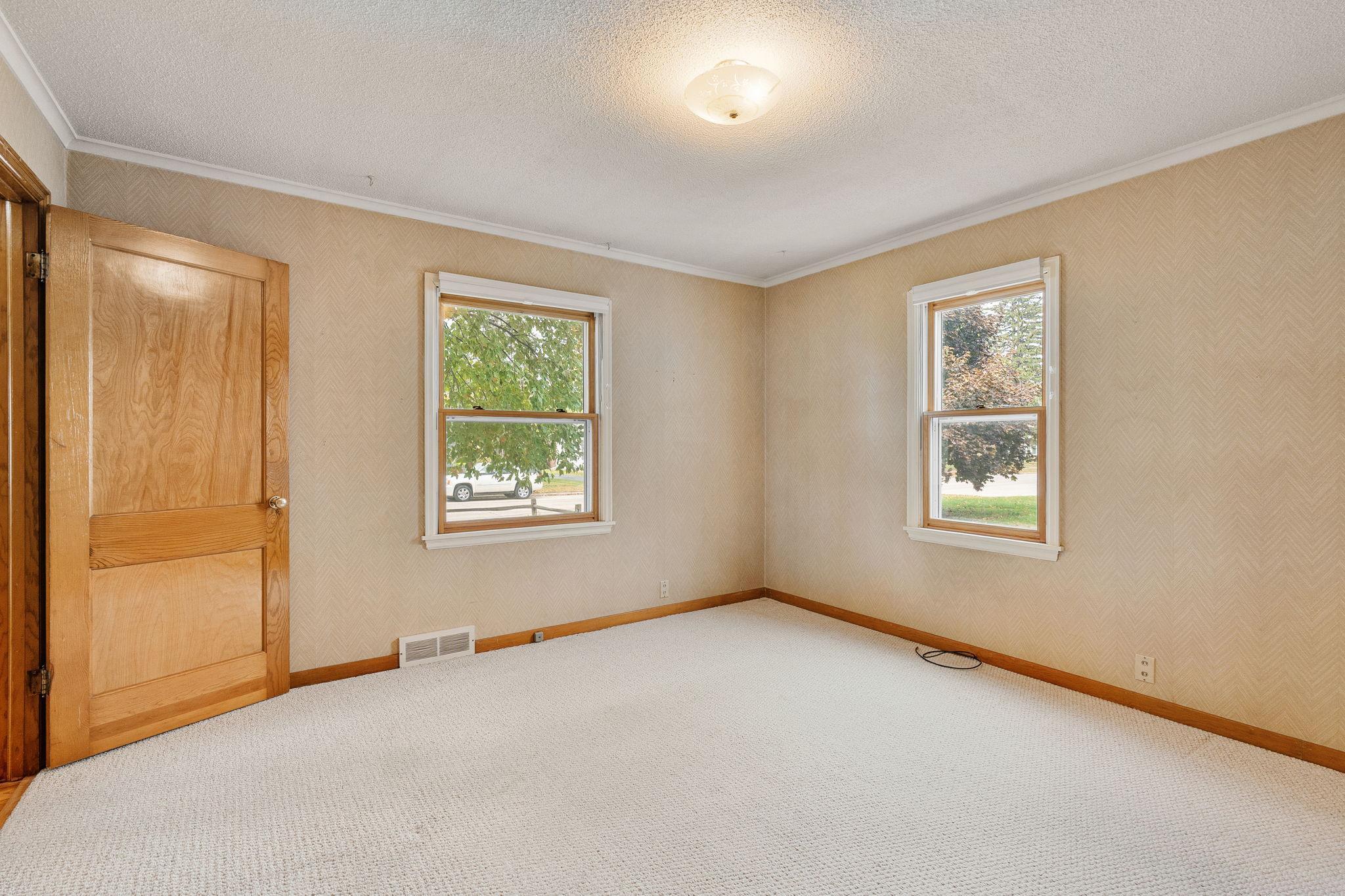 Owatonna, Minnesota 55060, United States, 3 Bedrooms Bedrooms, ,2 BathroomsBathrooms,Residential,Active,233584