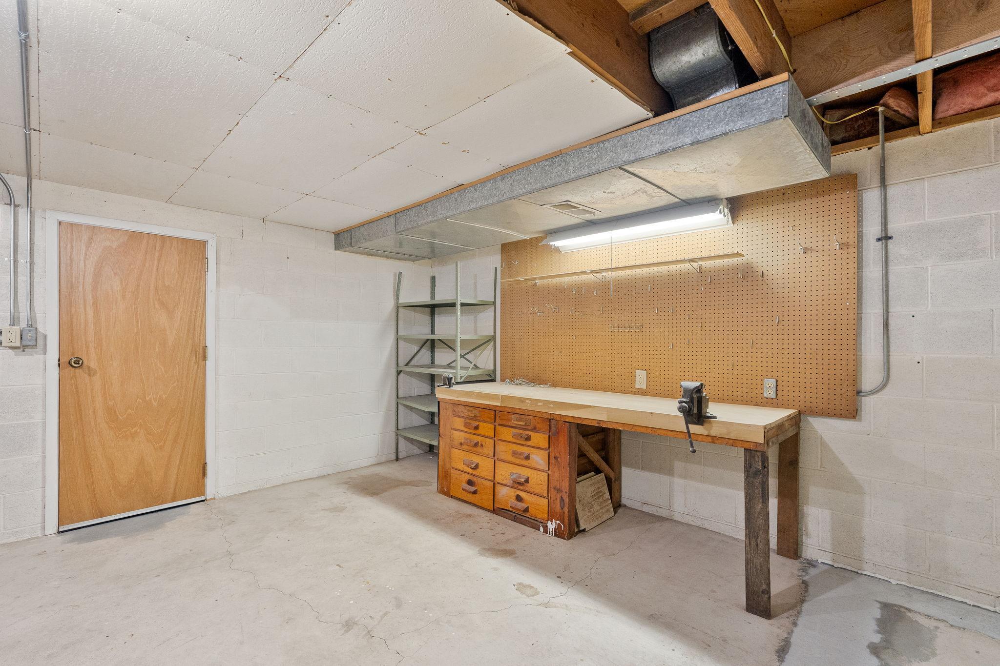 Owatonna, Minnesota 55060, United States, 3 Bedrooms Bedrooms, ,2 BathroomsBathrooms,Residential,Active,233584