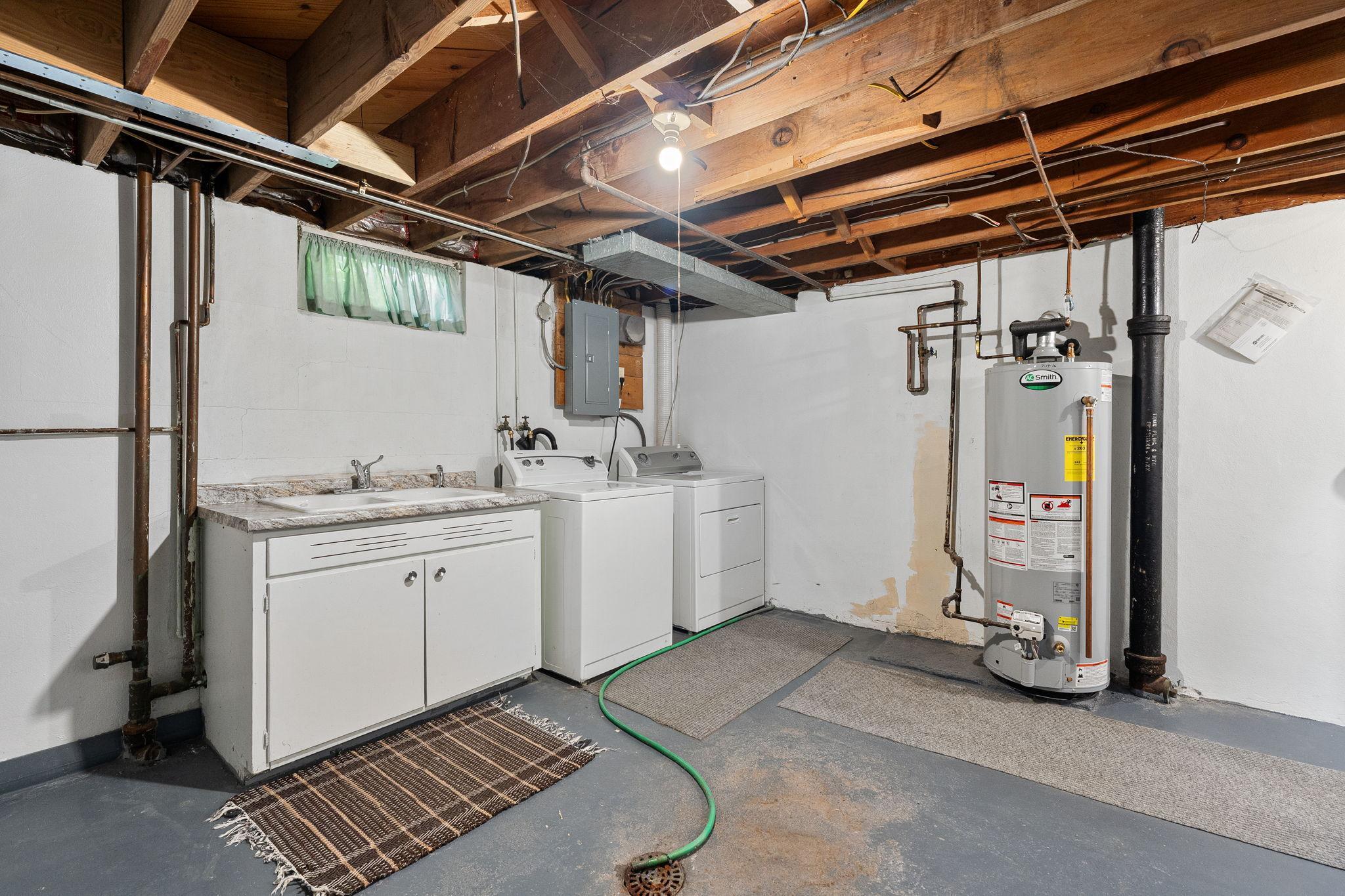 Owatonna, Minnesota 55060, United States, 3 Bedrooms Bedrooms, ,2 BathroomsBathrooms,Residential,Active,233584