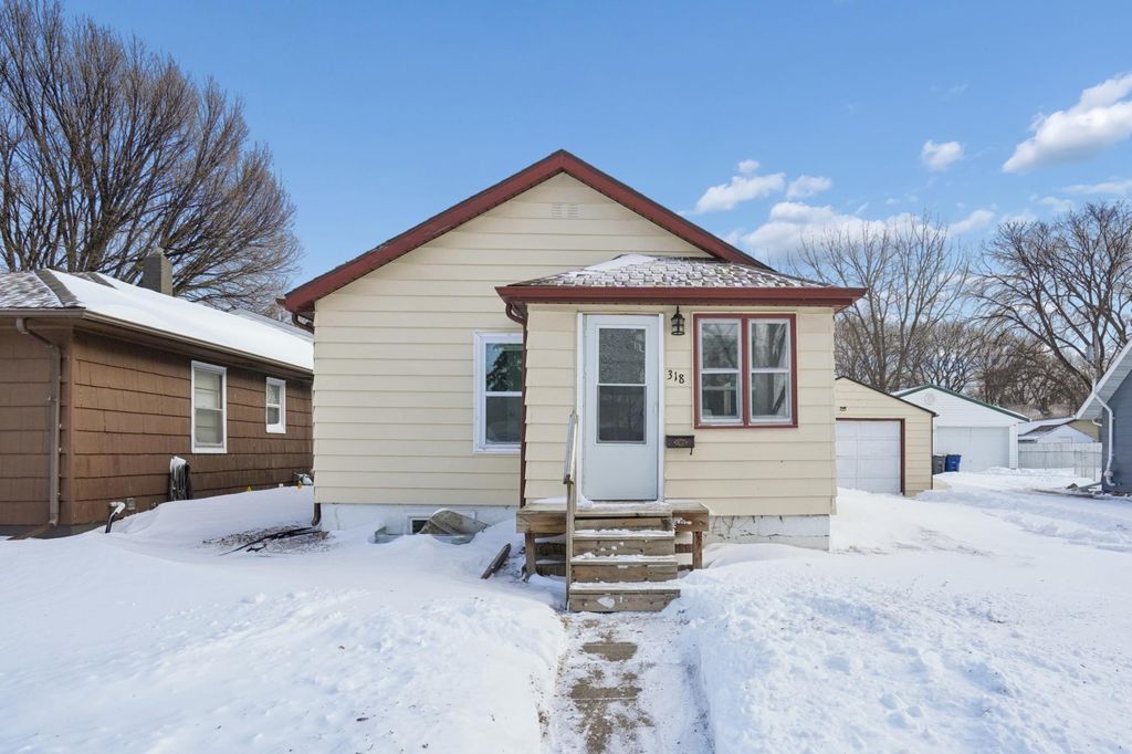 Photo of 318 12th Street N, Moorhead, MN 56560 (MLS # 7003846)