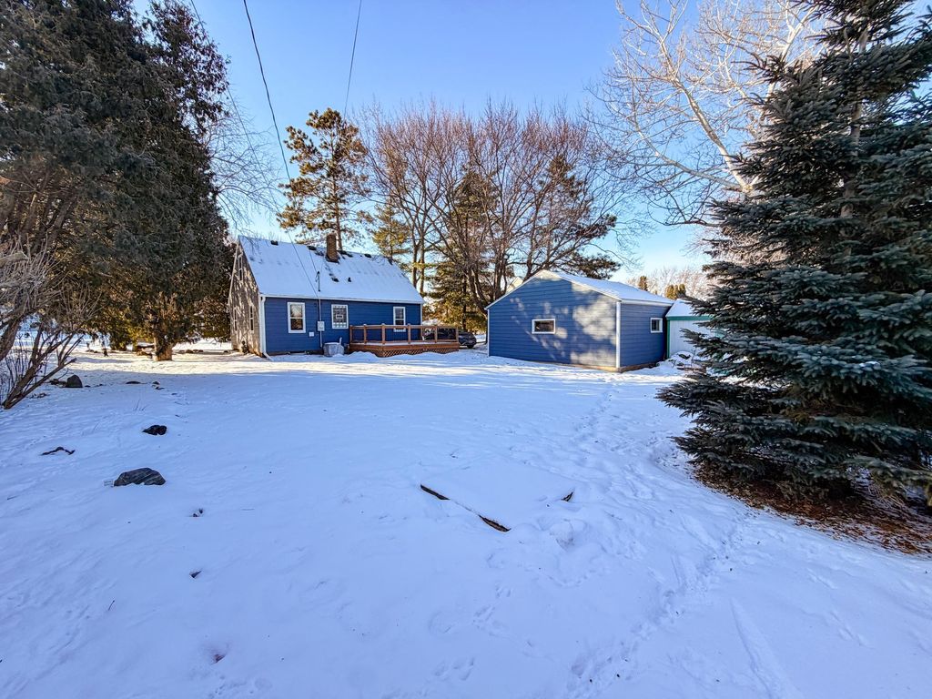 Photo of 1705 Lark Avenue, Maplewood, MN 55109 (MLS # 7035819)