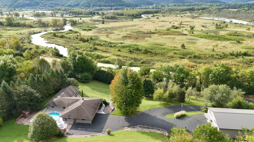 Photo of 5000 County 21, La Crescent, MN 55947 (MLS # 7149166)