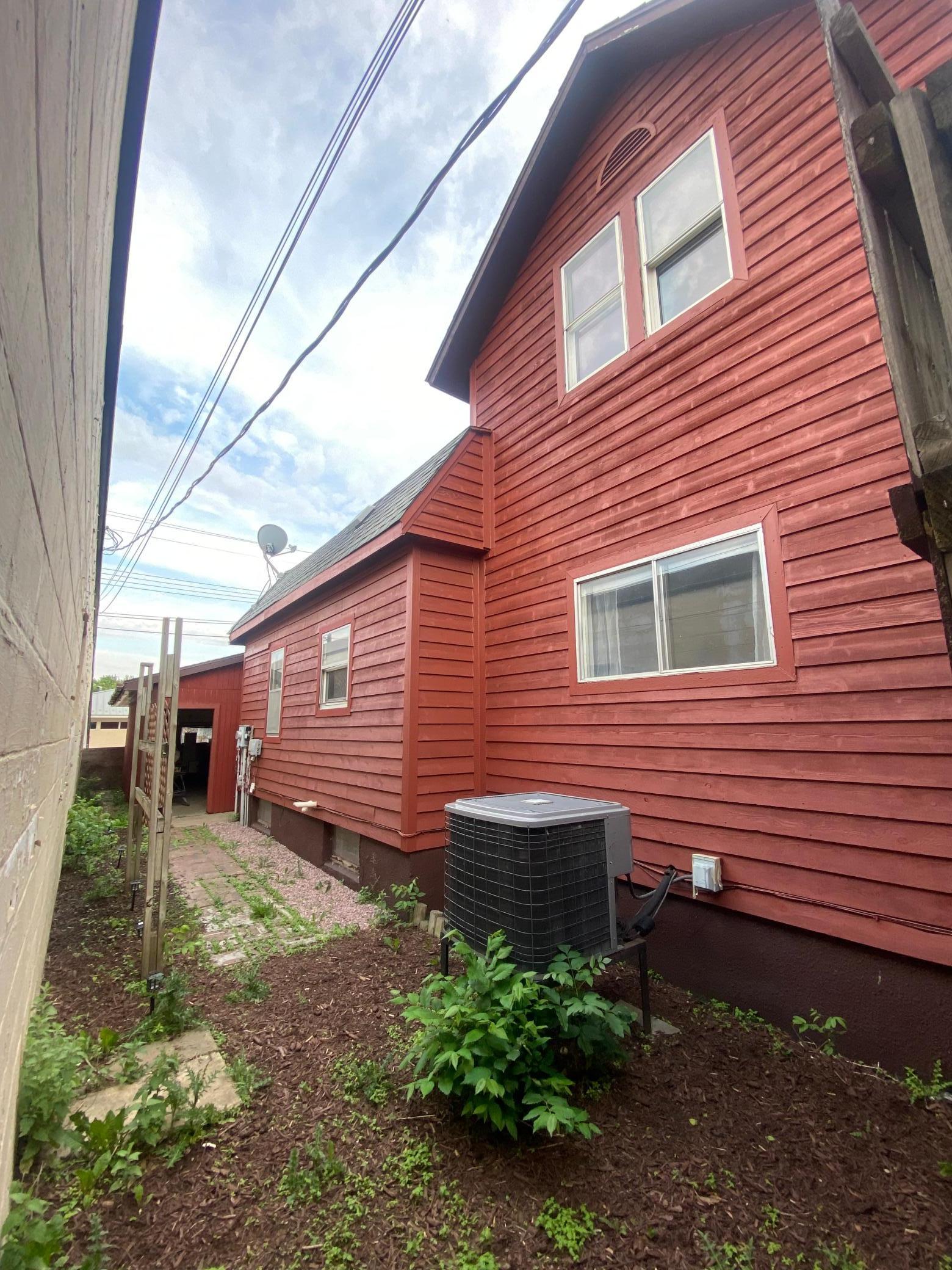 8 Dayton Avenue SE