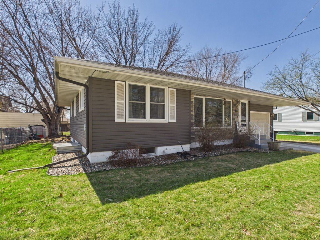 Photo of 406 2nd Street N, Cold Spring, MN 56320 (MLS # 7054989)