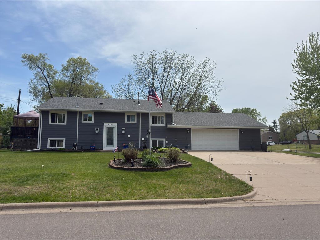 Photo of 2101 Laramie Trail, Brooklyn Park, MN 55444 (MLS # 7078816)