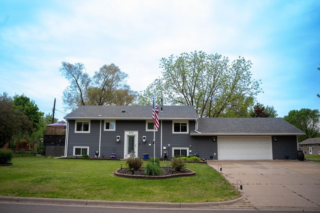 Photo of 2101 Laramie Trail, Brooklyn Park, MN 55444 (MLS # 7078816)
