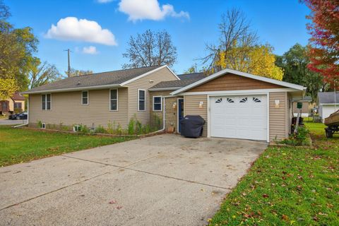 Photo of 261 Main Street W, Richmond, MN 56368 (MLS # 6804632)