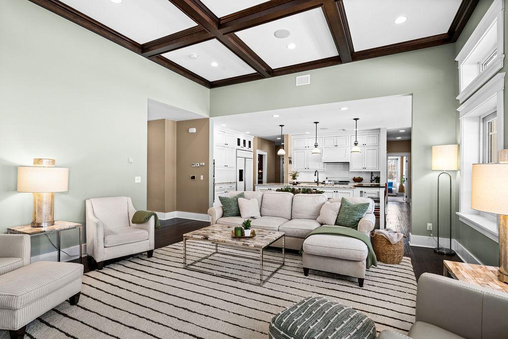 Duluth, Minnesota, 55803, United States, 6 Bedrooms Bedrooms, ,5 BathroomsBathrooms,Residential,Active,2026336