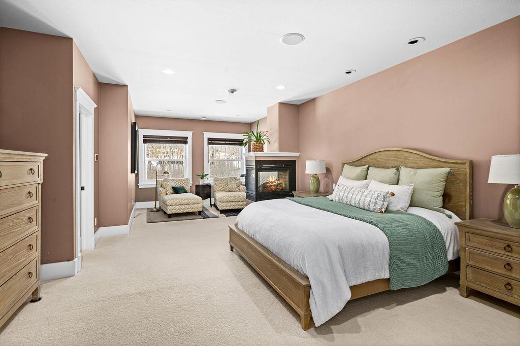 Duluth, Minnesota, 55803, United States, 6 Bedrooms Bedrooms, ,5 BathroomsBathrooms,Residential,Active,2026336