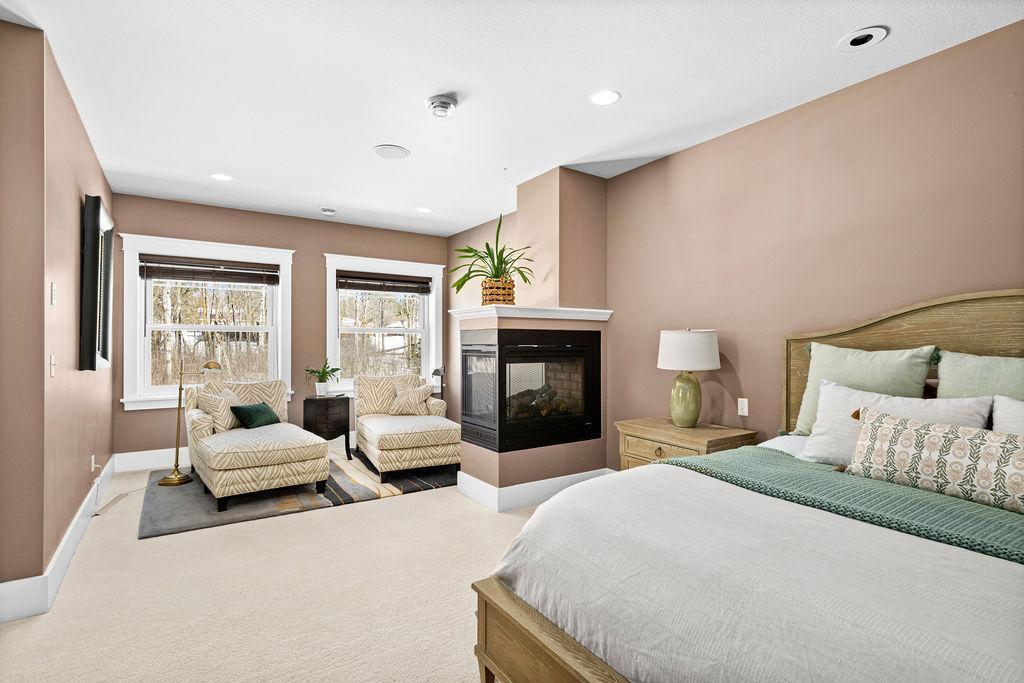 Duluth, Minnesota, 55803, United States, 6 Bedrooms Bedrooms, ,5 BathroomsBathrooms,Residential,Active,2026336