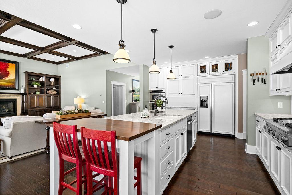 Duluth, Minnesota, 55803, United States, 6 Bedrooms Bedrooms, ,5 BathroomsBathrooms,Residential,Active,2026336