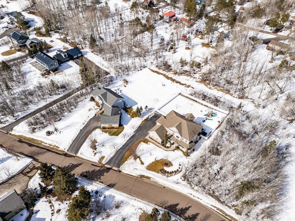 Duluth, Minnesota, 55803, United States, 6 Bedrooms Bedrooms, ,5 BathroomsBathrooms,Residential,Active,2026336