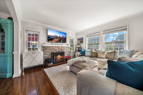 Photo of 1885 W Eleanor Avenue, Saint Paul, MN 55116 (MLS # 6809259)