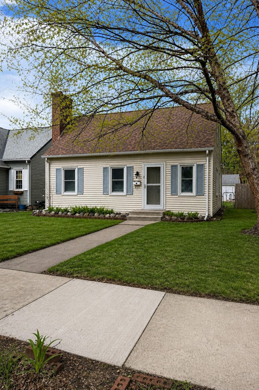 Photo of 4211 Russell Avenue N, Minneapolis, MN 55412 (MLS # 7052575)