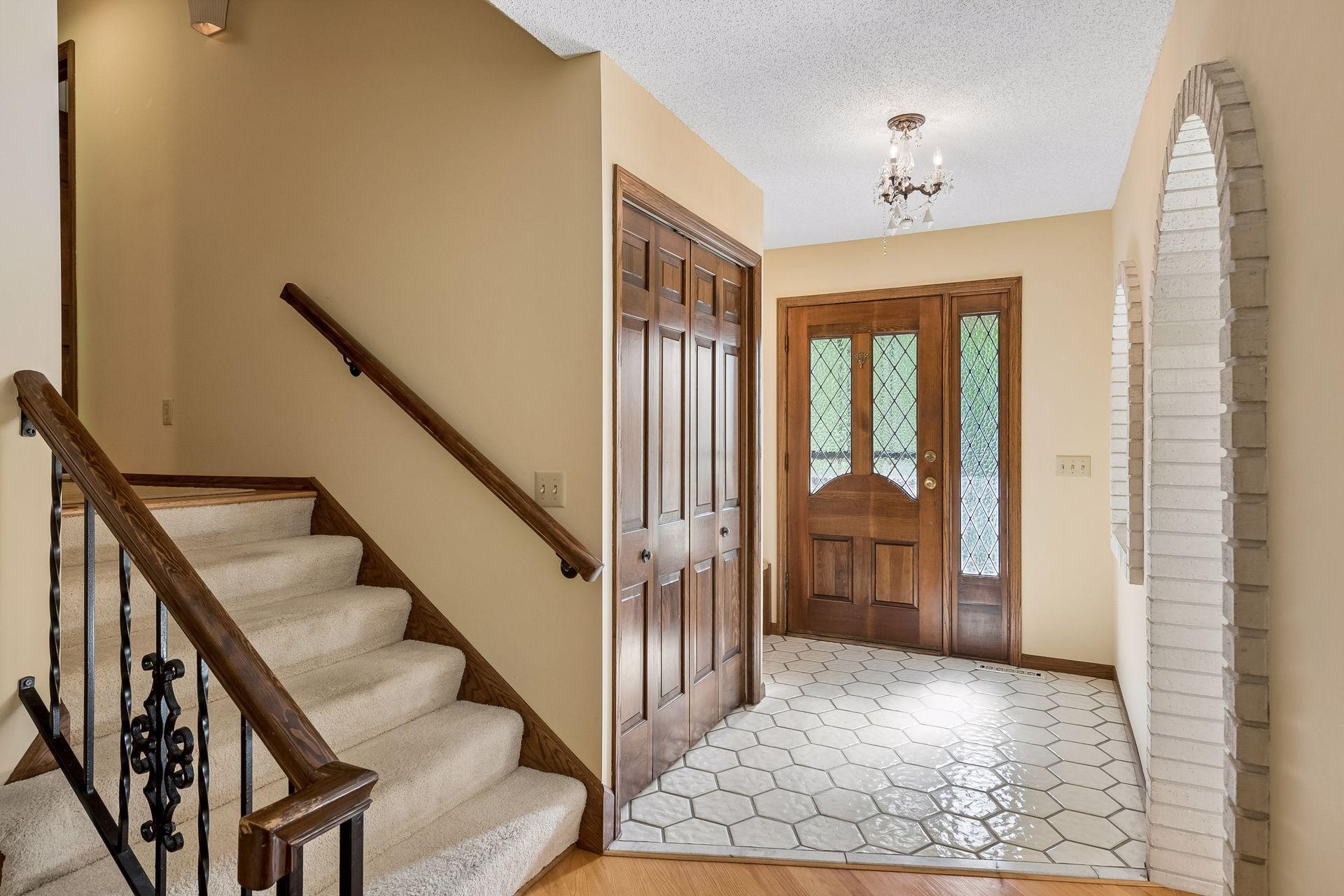 9572 Morris Circle