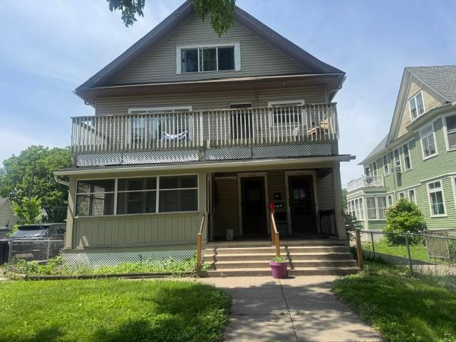 Photo of 1818 13th Avenue S, Minneapolis, MN 55404 (MLS # 7087133)