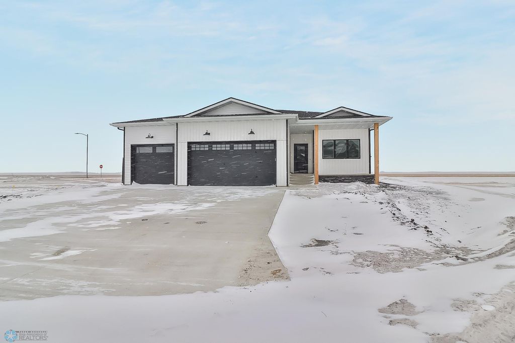 Photo of 306 Neuman Boulevard, Colfax, ND 58018 (MLS # 6741607)