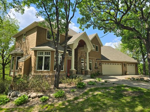 11338 Hawk High Court Eden Prairie MN 55347