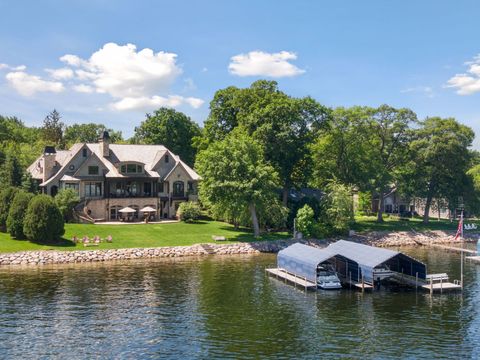 27060 Edgewood Road Shorewood MN 55331