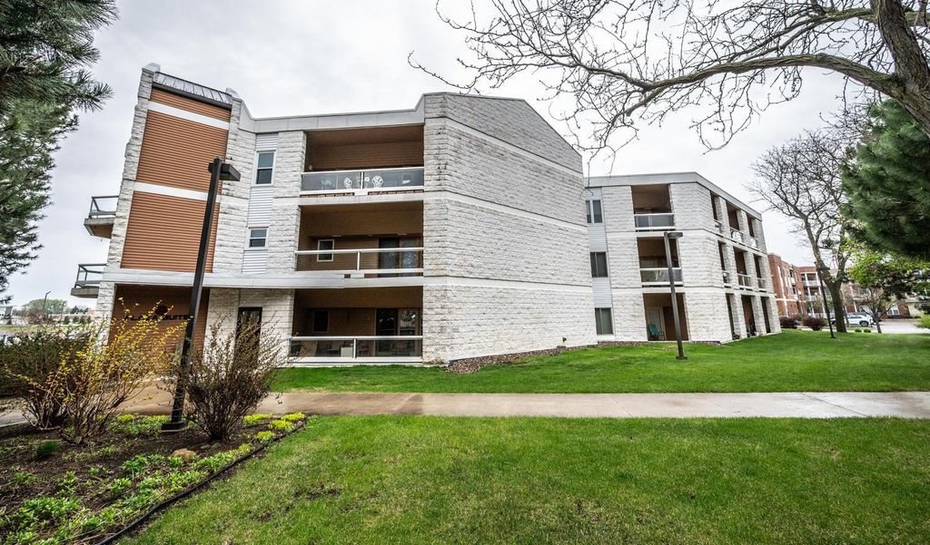 Photo of 14575 Burma Avenue W #303, Rosemount, MN 55068 (MLS # 7063492)