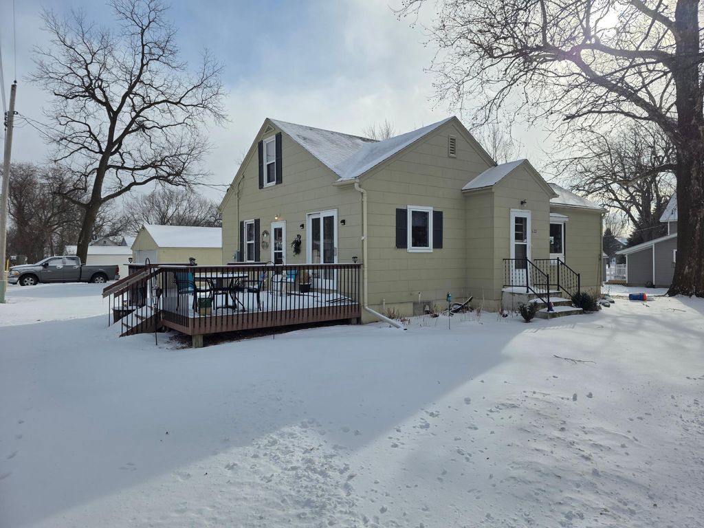 Photo of 1122 4th Avenue, Heron Lake, MN 56137 (MLS # 7011730)