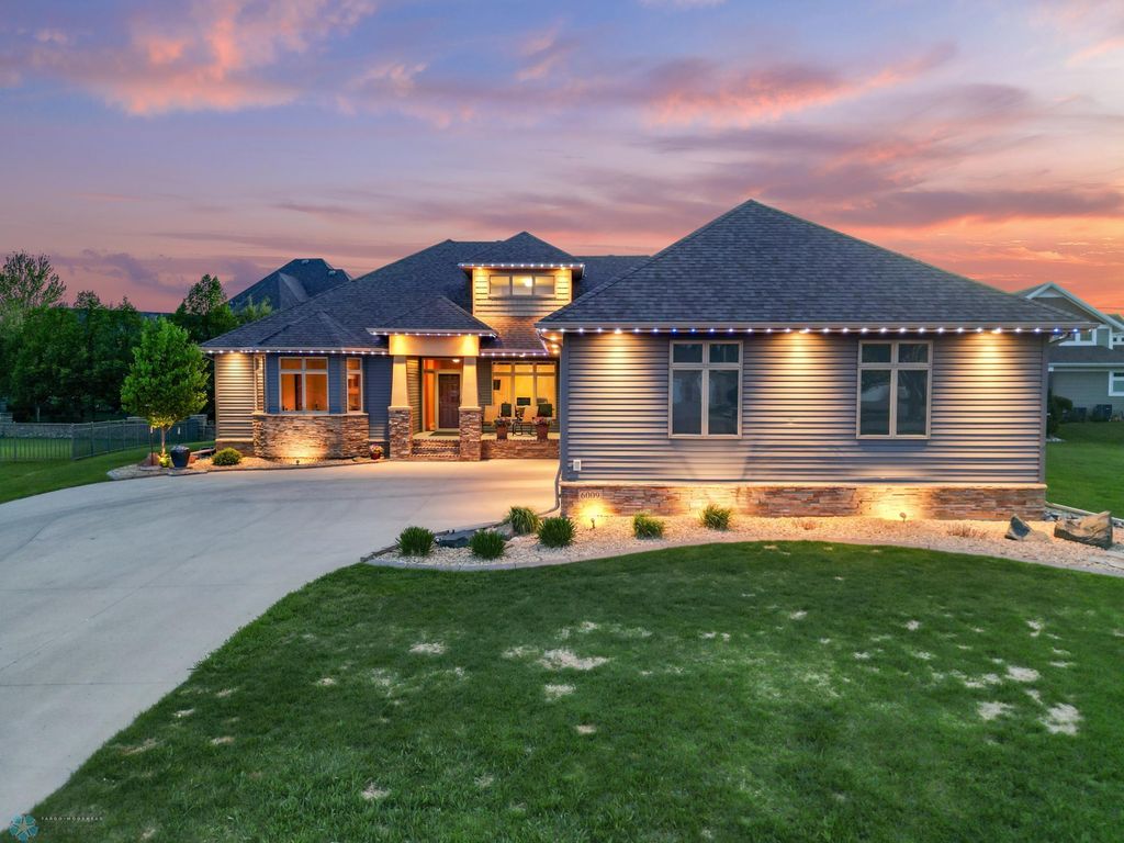 Photo of 6009 27th Street S, Fargo, ND 58104 (MLS # 6721586)