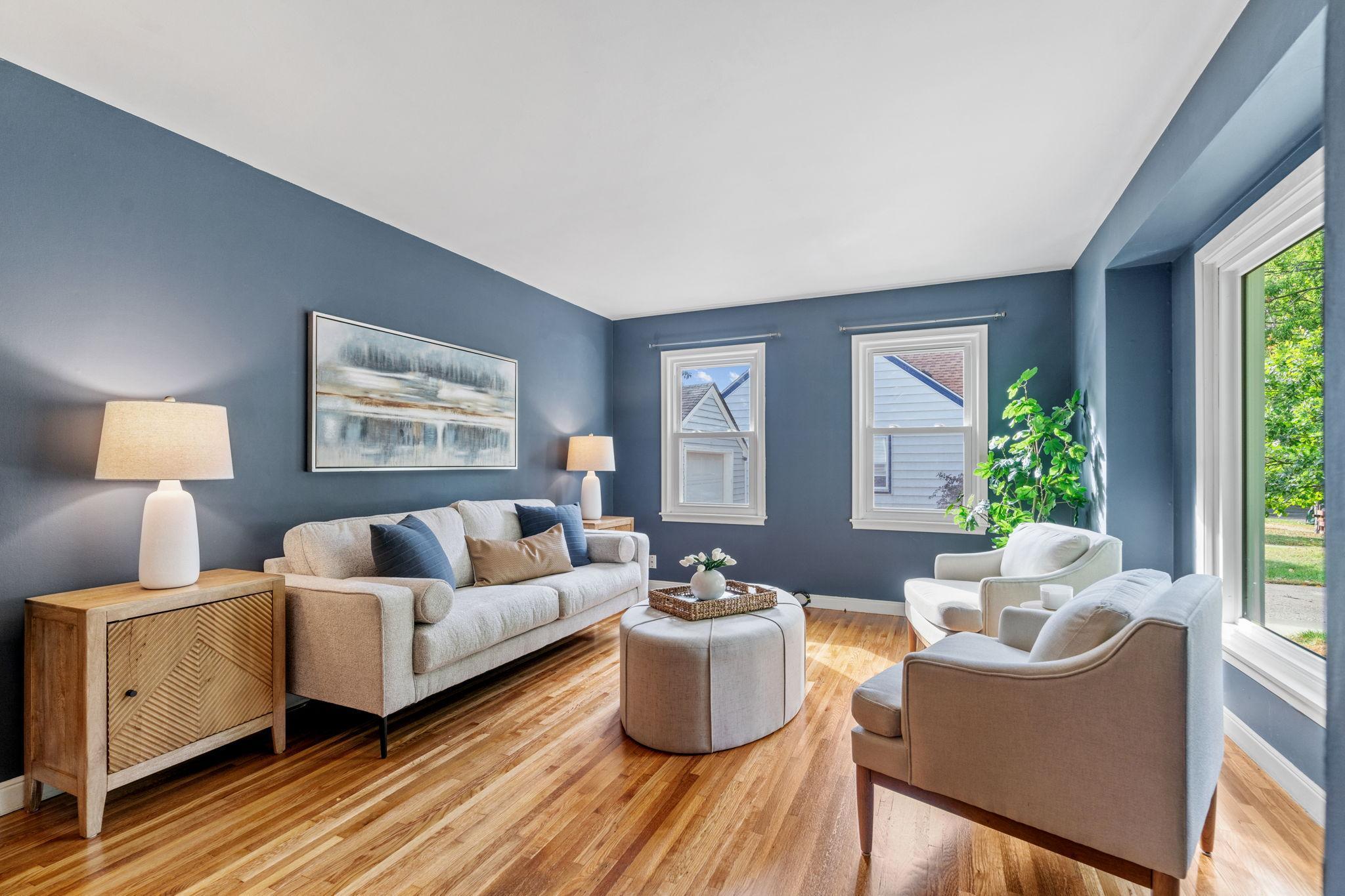 2707 Edgewood Avenue S