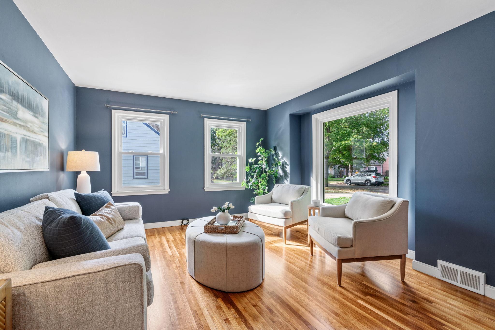 2707 Edgewood Avenue S