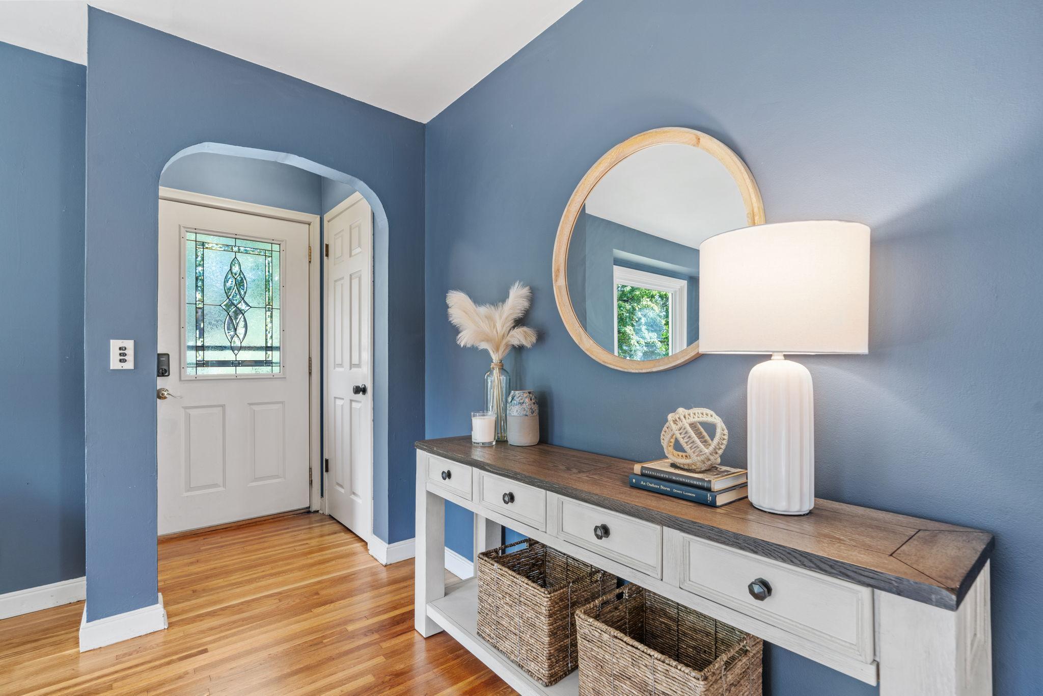 2707 Edgewood Avenue S