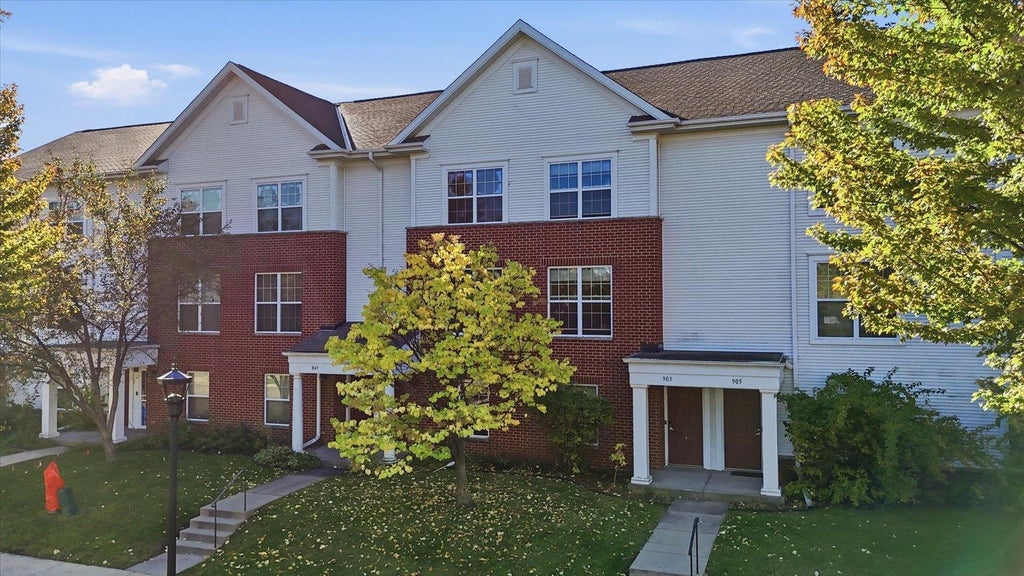 Photo of 903 8th Avenue N, Minneapolis, MN 55411 (MLS # 7152686)