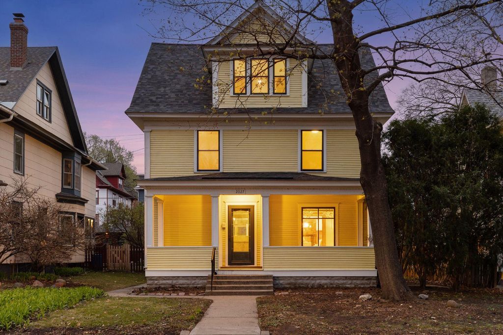 Photo of 2027 Emerson Avenue S, Minneapolis, MN 55405 (MLS # 7051666)