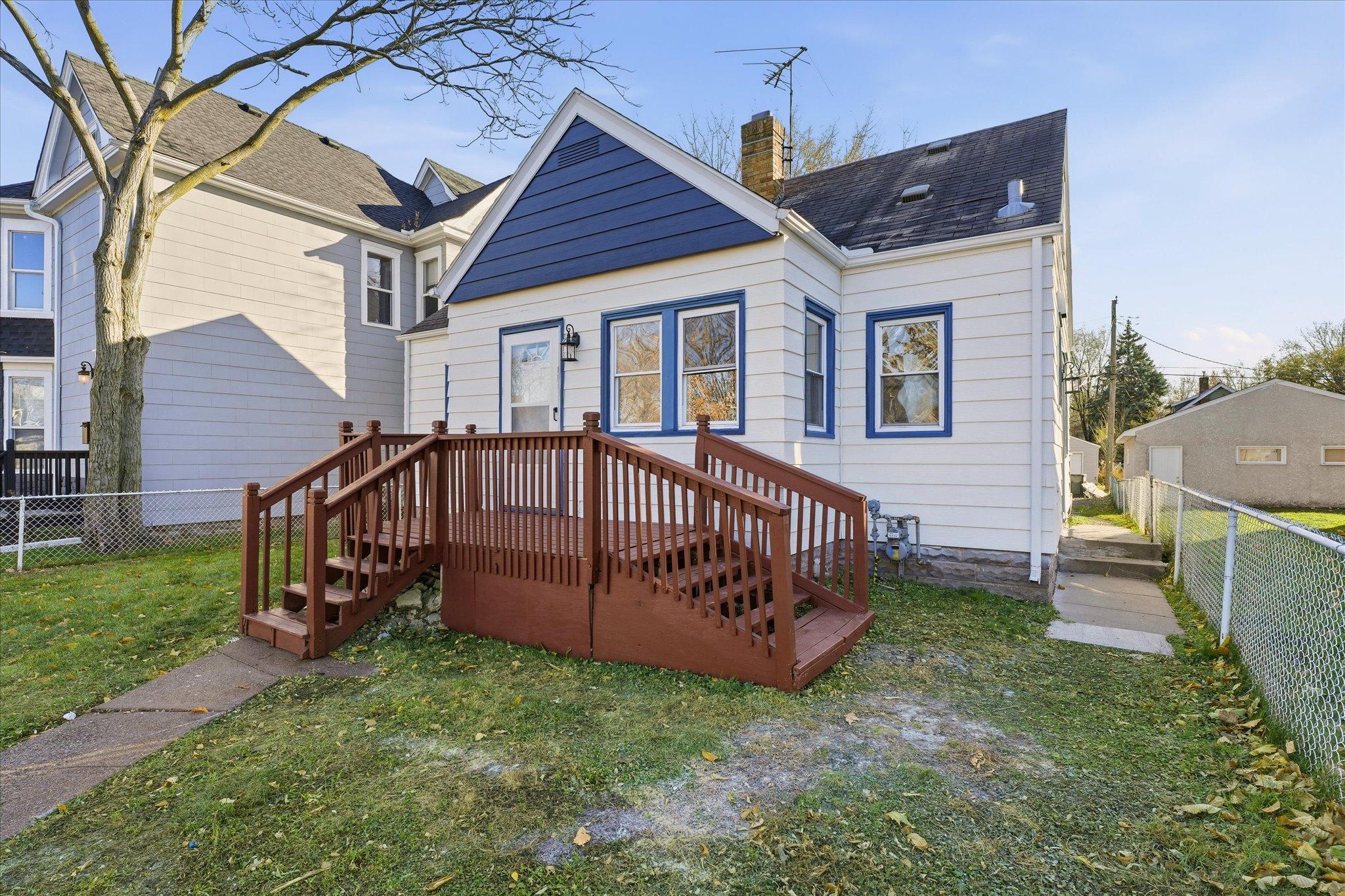 772 Jessamine Avenue E