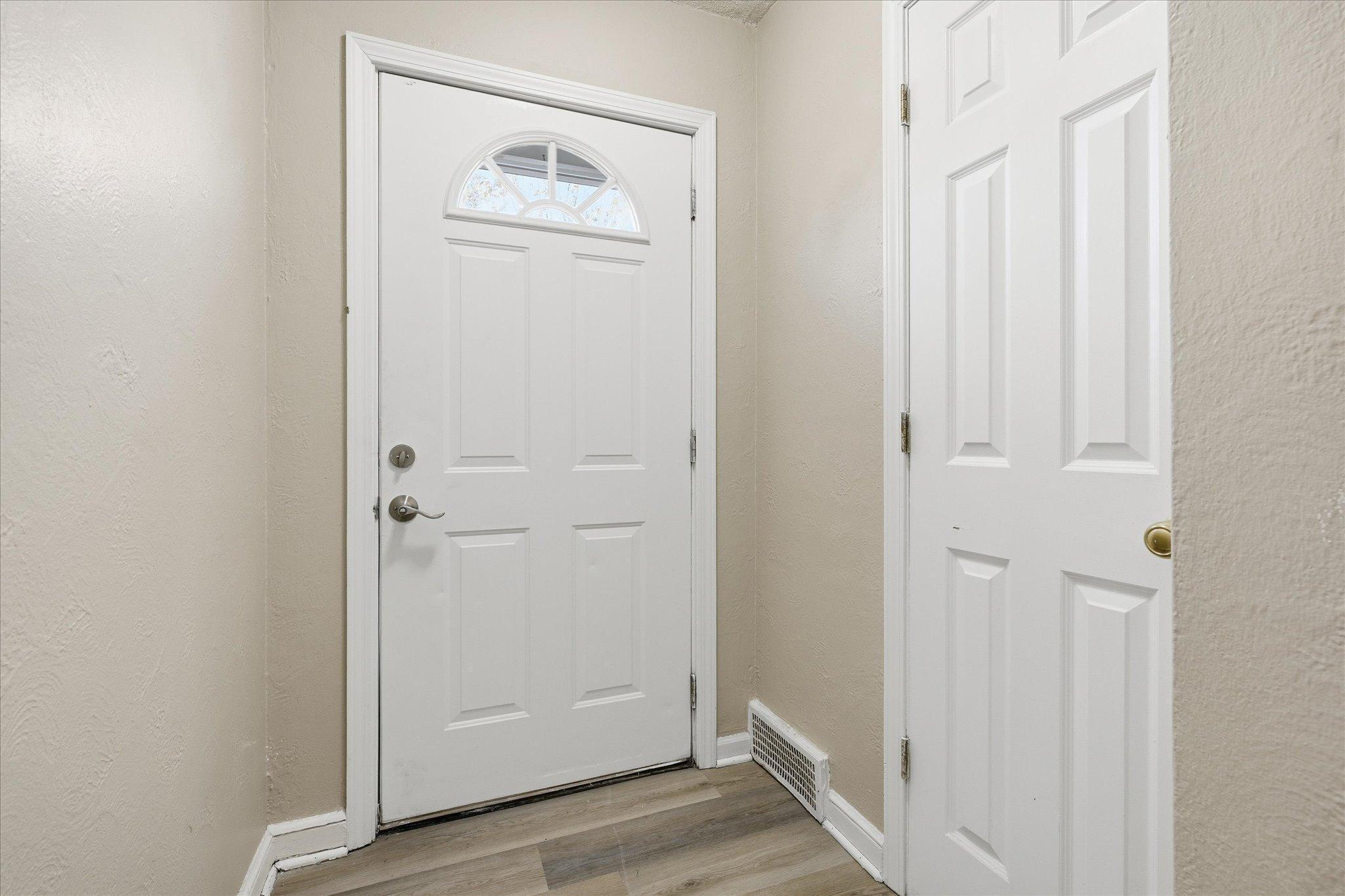 772 Jessamine Avenue E