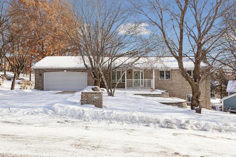 7910 Banks Path Inver Grove Heights MN 55077