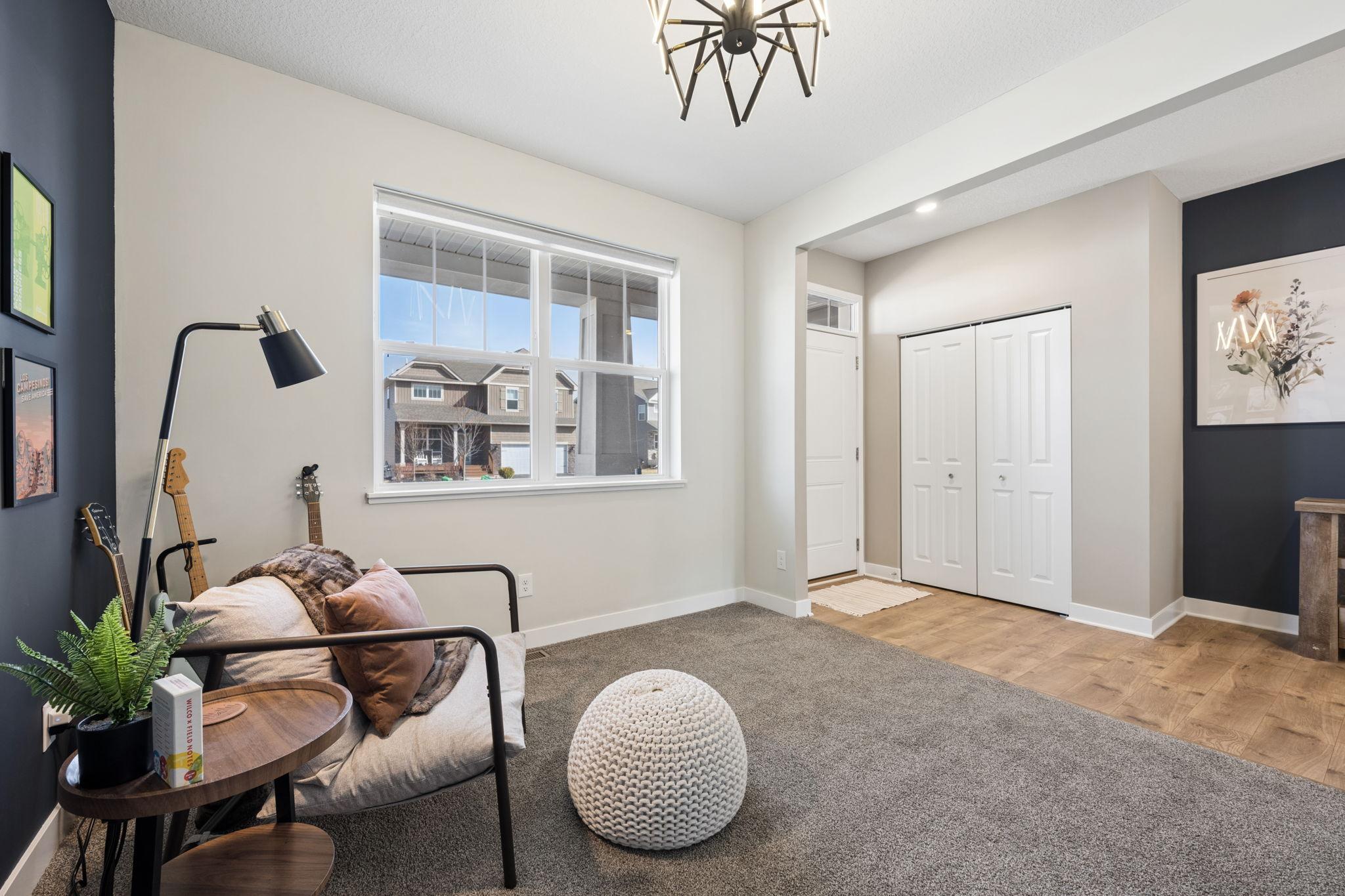 16094 Fairoaks Avenue N