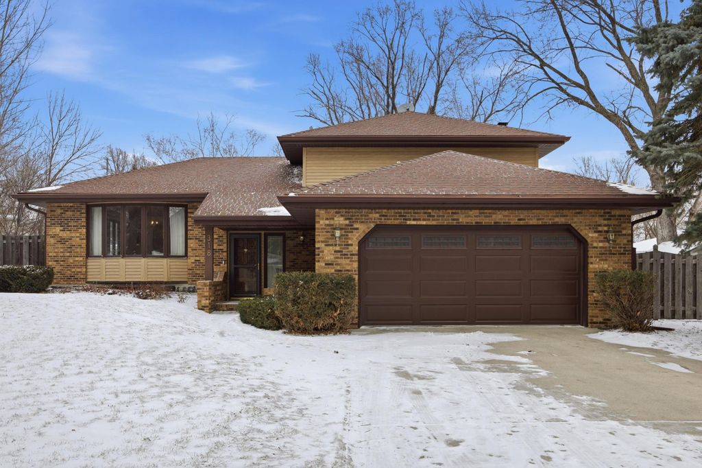 Photo of 318 Dale Avenue, Moorhead, MN 56560 (MLS # 7031318)