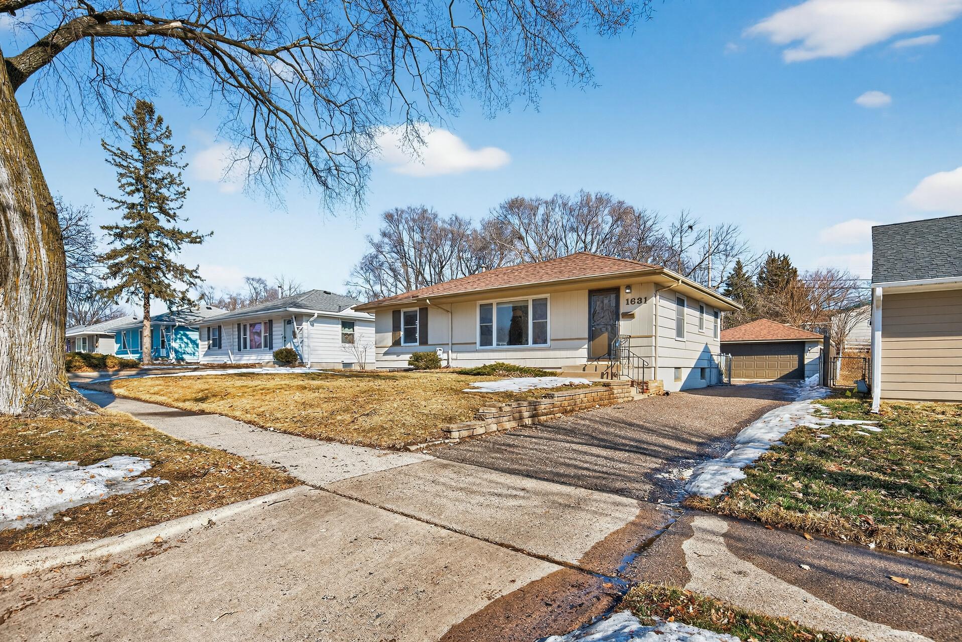 1631 Oregon Avenue S