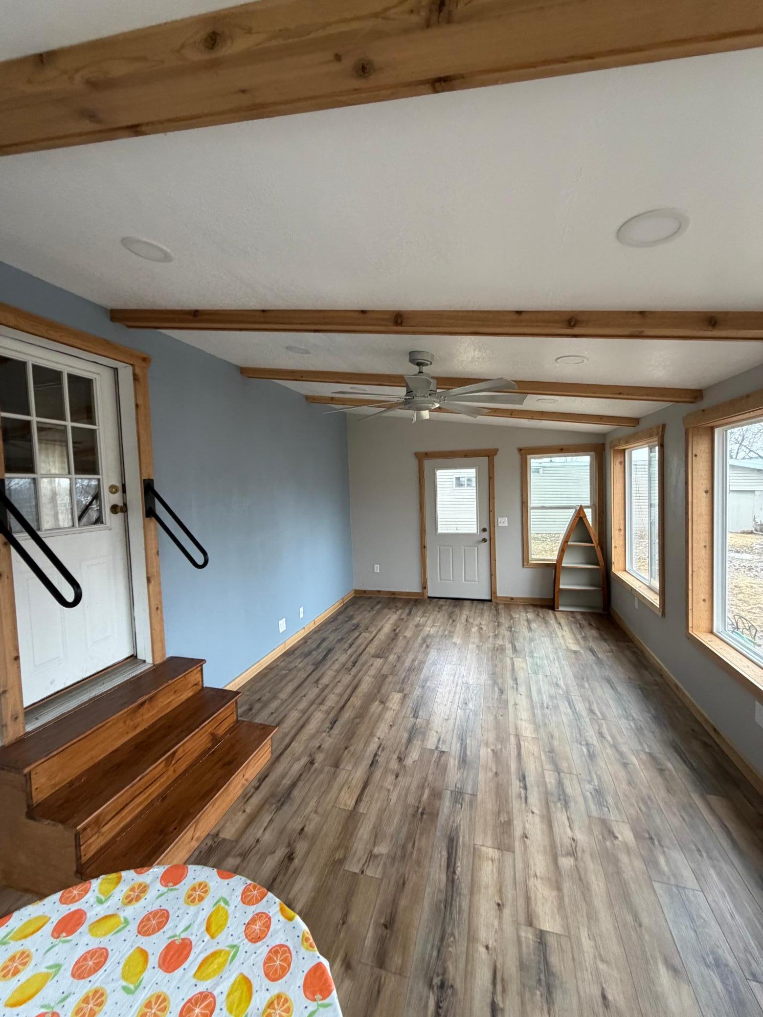 24102 Greenland Road D12