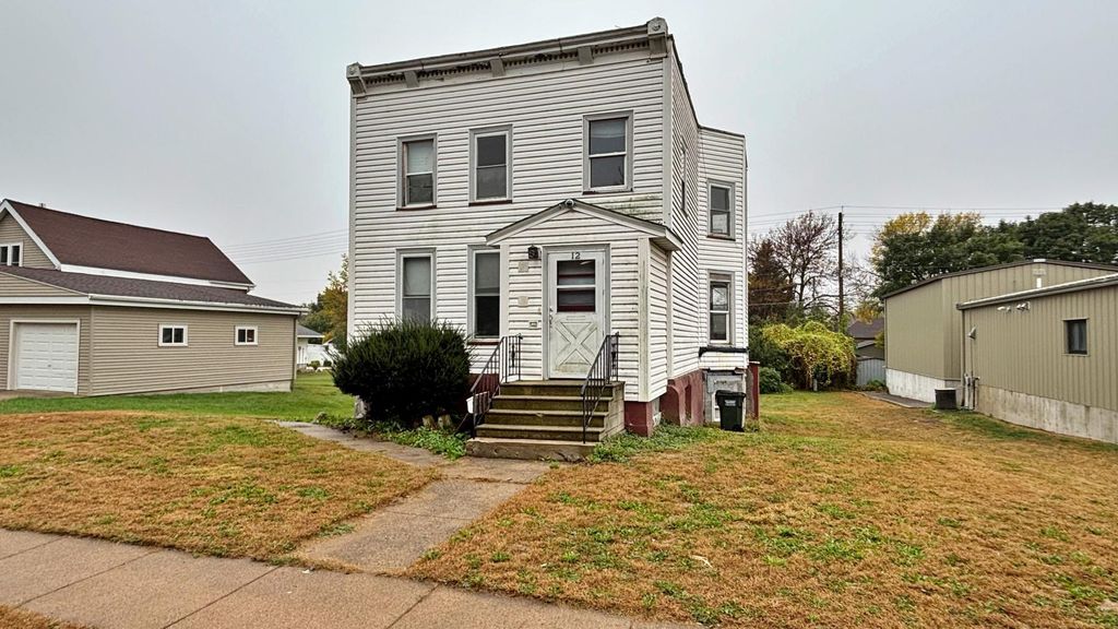 Photo of 12 E Main Street, Madelia, MN 56062 (MLS # 6804535)