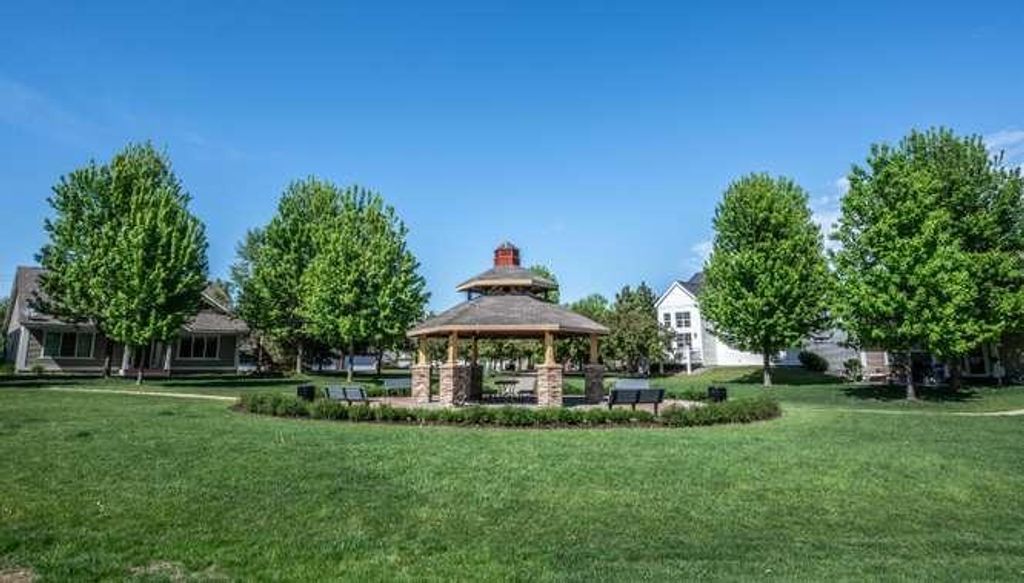 Photo of 9621 Scott Lane N, Brooklyn Park, MN 55443 (MLS # 7077458)
