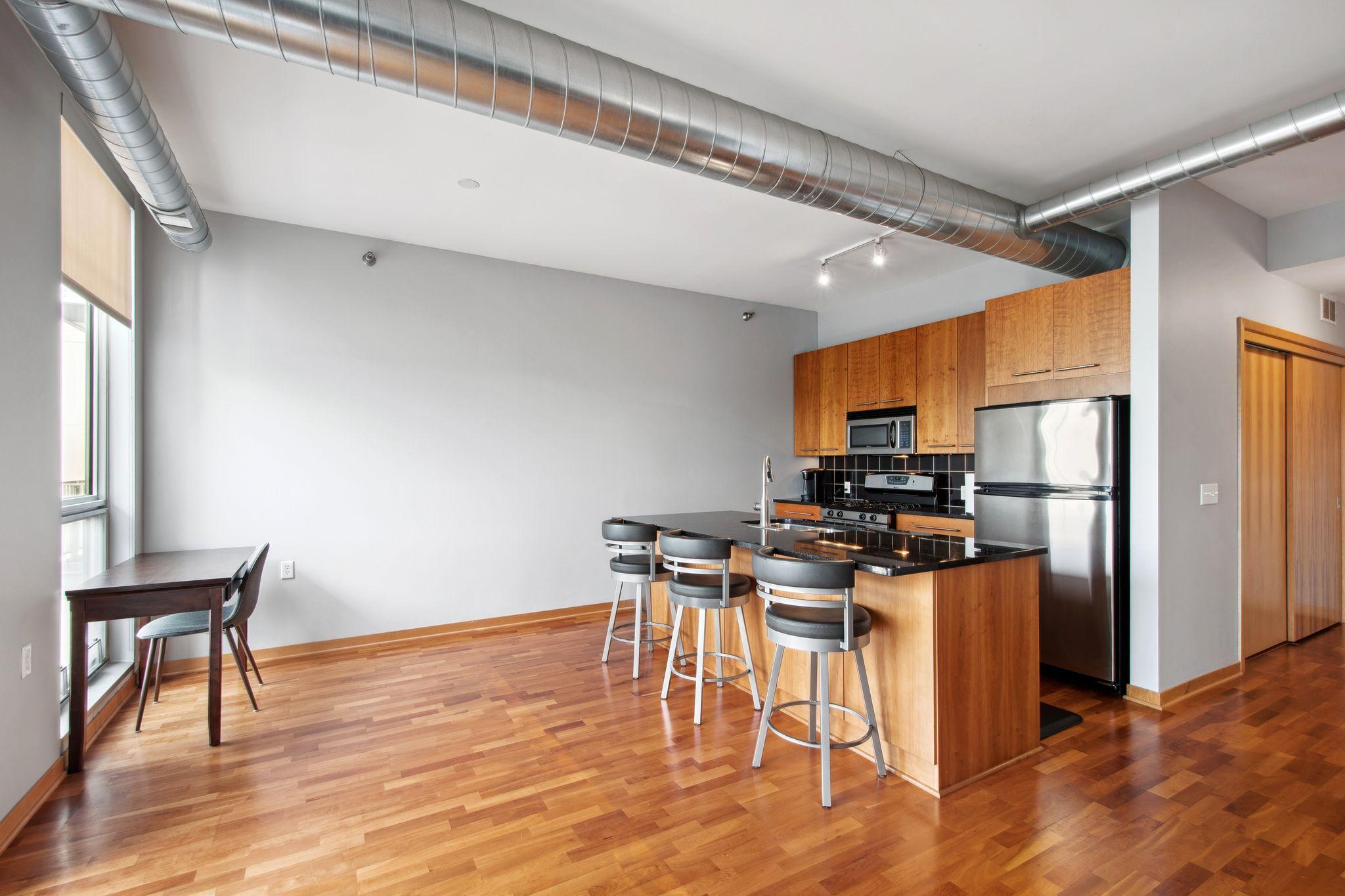 1211 Lagoon Avenue 410