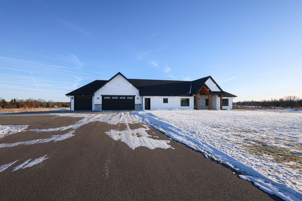 Photo of 6055 Scenic View Court, Kimball, MN 55353 (MLS # 7033060)