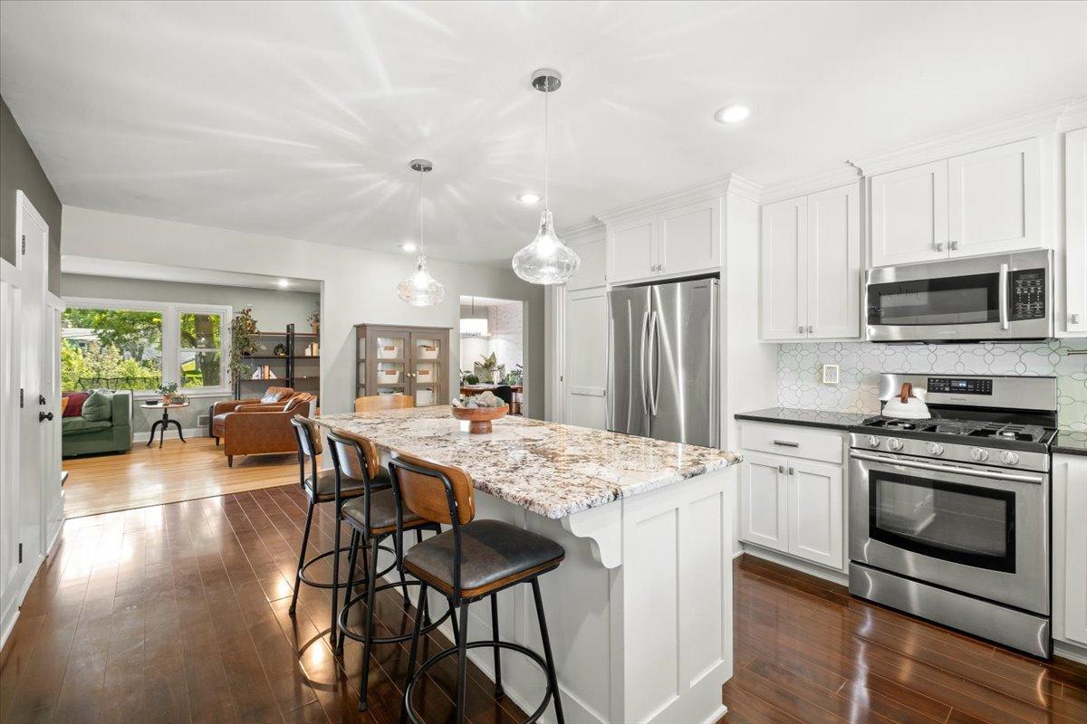 3341 Decatur Lane