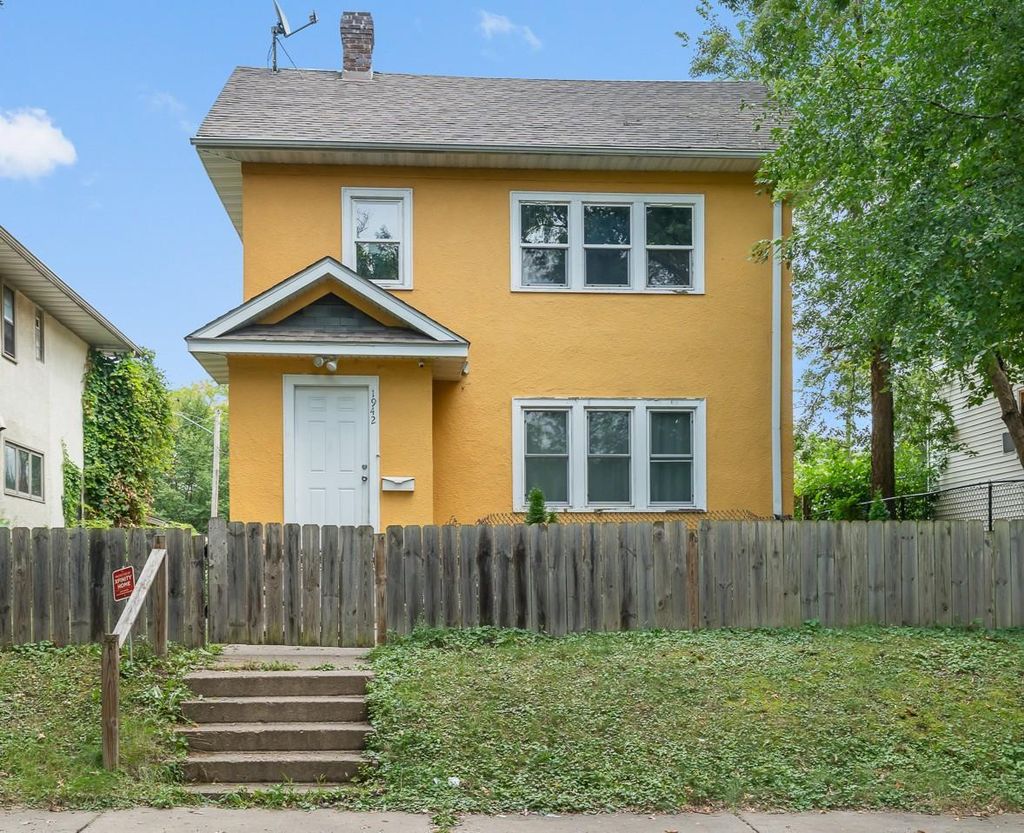 Photo of 1942 Oliver Avenue N, Minneapolis, MN 55411 (MLS # 7008902)