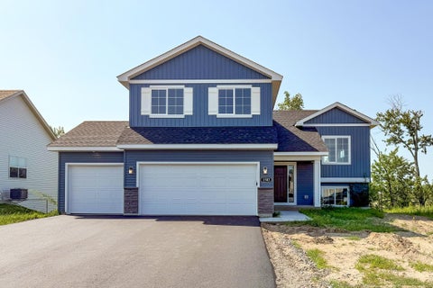 Photo of 1503 Woods Road NE, Isanti, MN 55040 (MLS # 7131892)